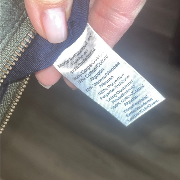 Green Velvet Cosmetic Pouch with Gold Letter J preowned - Picture 4 of 7